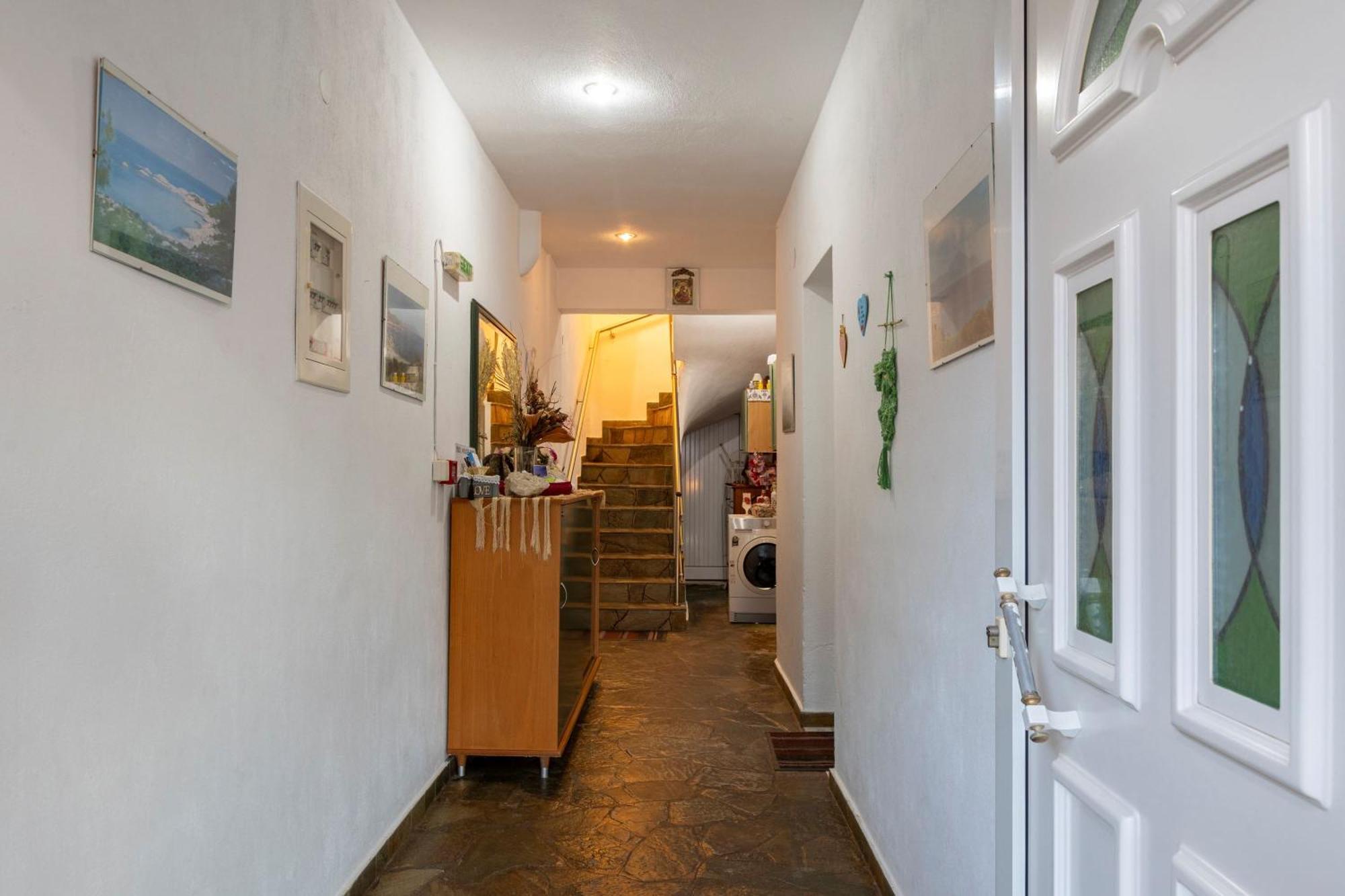 House Niki * Sarti